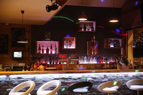 Mojo Bar