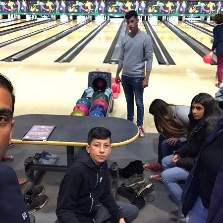 Planet Bowling