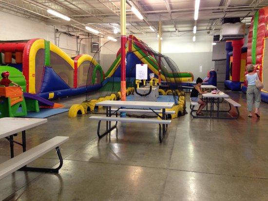 Mack's Family Entertainment & Sports Center