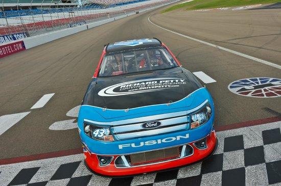 Richard Petty Driving Experience