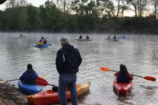 Forest 44 Canoe Rentals