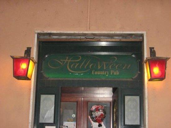 Halloween Pub