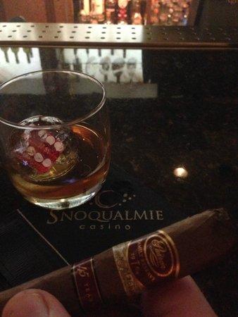 Lit Cigar Lounge