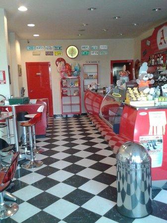 Bar Arnold