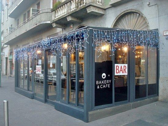 7000 Cafe