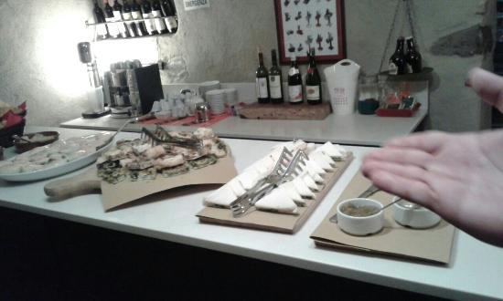 2012 Lounge and Wine Bar