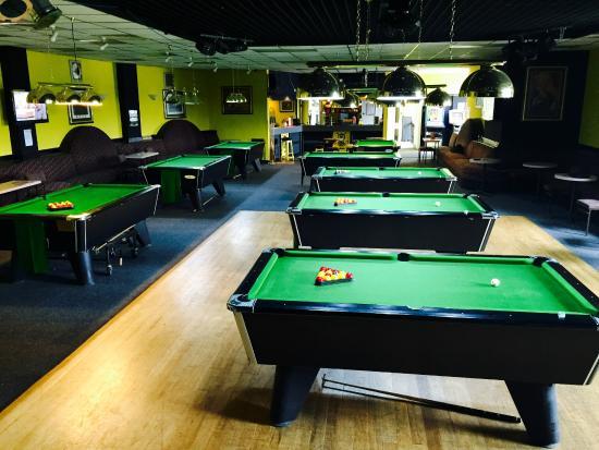 Buzzers Sports Bar