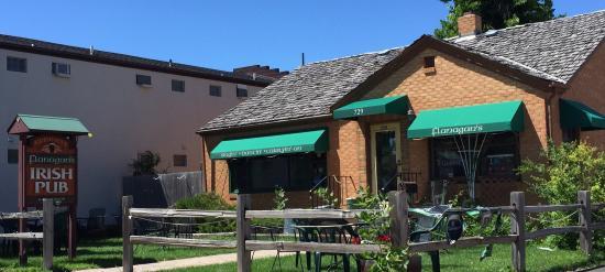 Flanagan's Irish Pub