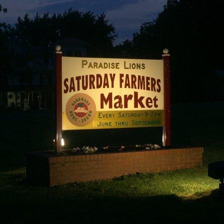 The Saturday Market at Paradise