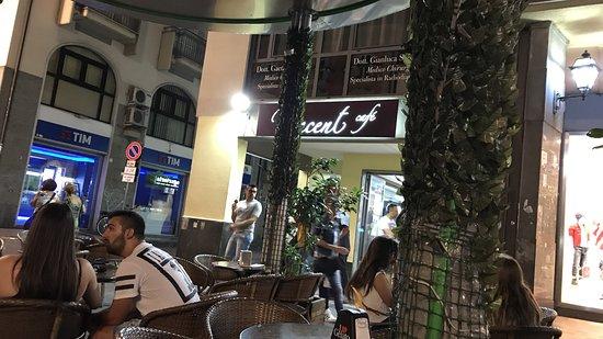 Vincent Cafe