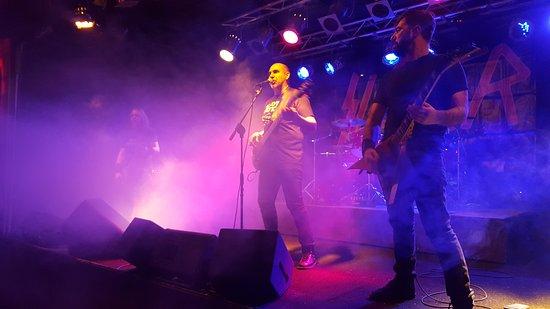 Midian Live Pub