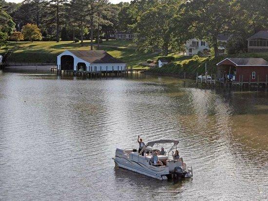 Urbanna Cruises