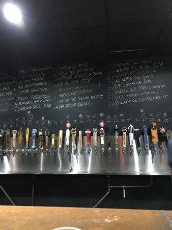 Juggheads Growlers & Pints