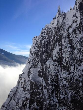 Mooney Mountain Guides