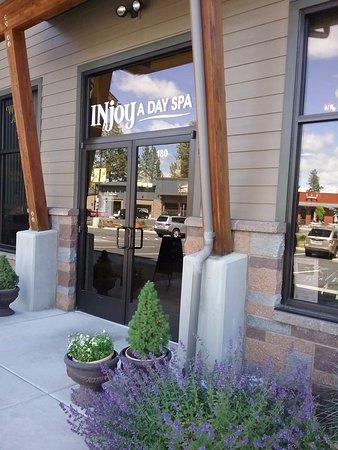 Injoy Spa Salon