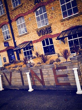 Vine Bar
