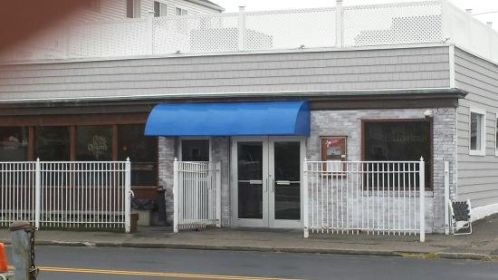 Seagrape Cafe