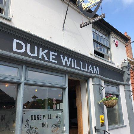 The Duke William Bar