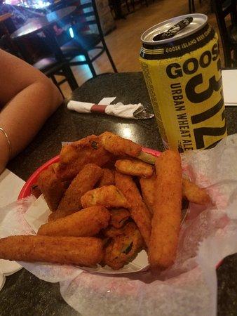 Hometown Sports Bar & Grill