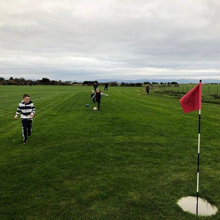 Llyn Golf