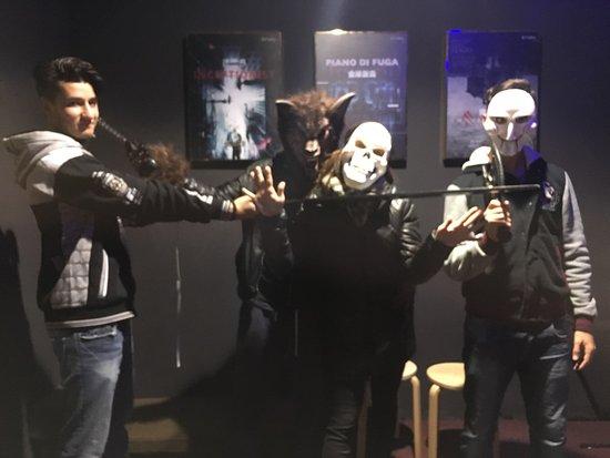 Enigma MR. J Escape Room