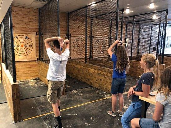 Heber Hatchets Axe Throwing - Logan
