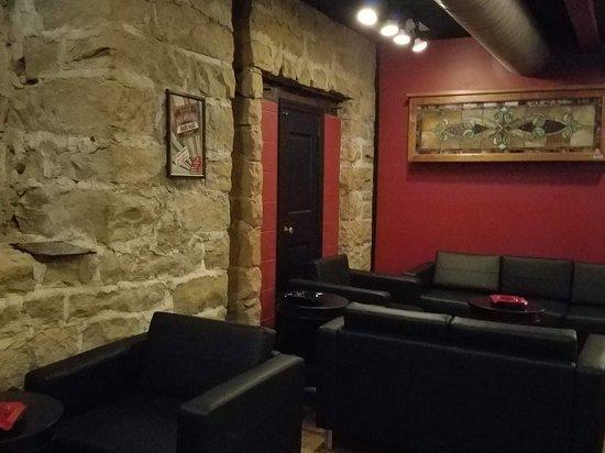 RB Cigar Bar & Speakeasy
