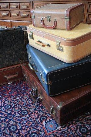 Artifacts Antiques and Art