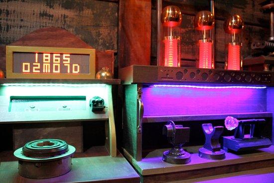 Edge of Escape Rooms