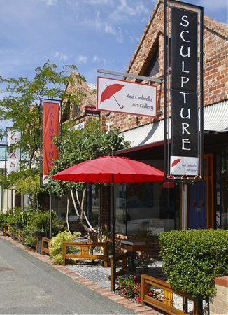 Red Umbrella Art Gallery