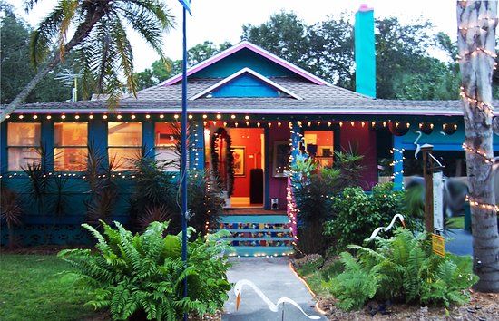 Dancing Crane Gallery