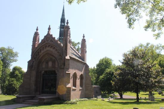Bellefontaine Cemetery