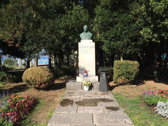 Stjepan Radic Monument