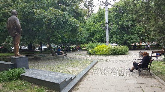 Georgiy Markov Statue