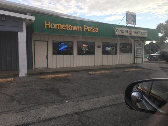 Hometown Pizza