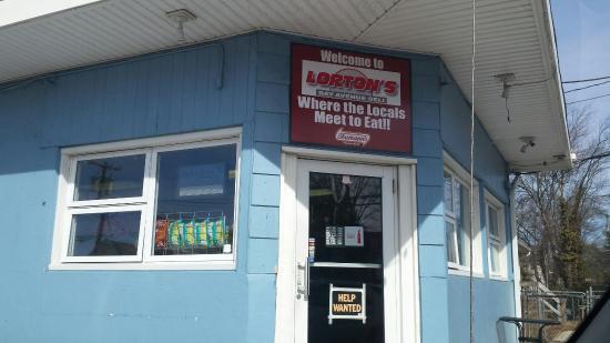 Lorton's Bay Avenue Deli