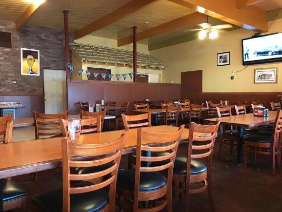 Shakey's Pizza Parlor