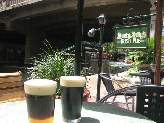 Durty Nelly's Irish Pub