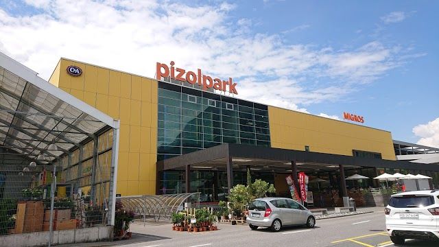 Einkaufszentrum Pizolpark