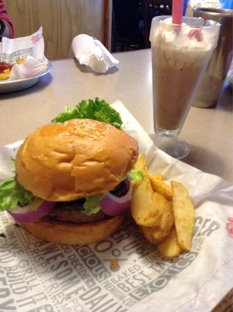 Fuddruckers