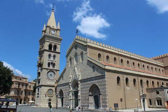 Dzwonnica i zegar astronomiczny w Mesynie