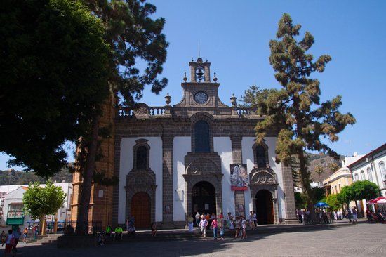 Basílica de la Virgen del Pino