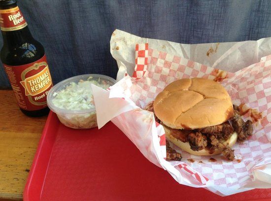 Hole in the Wall Barbecue