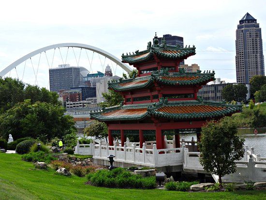 Robert D. Ray Asian Gardens