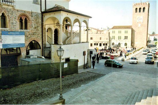 Palazzo e Loggetta del Monte di Pietà