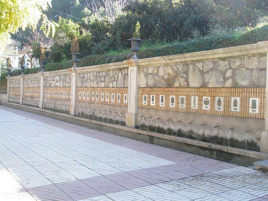 Fuente de los 50 caños