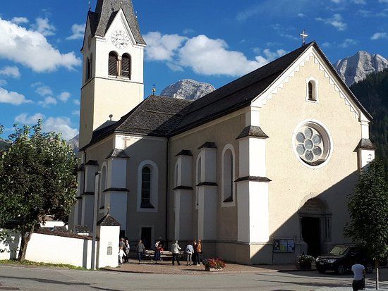Neue Pfarrkirche St. Genesius