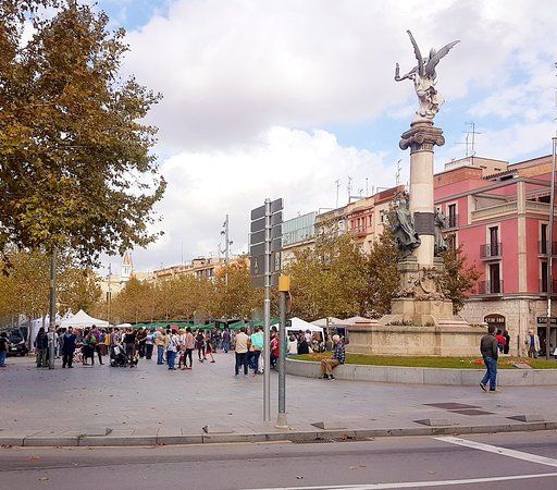 Monumento a Manuel Milà i Fontanals