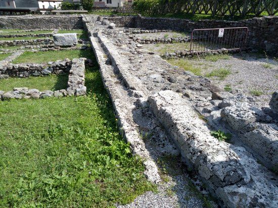 foro romano di Iulium Carnicum