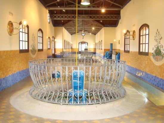 Casa de les Aigües de Montcada i Reixac